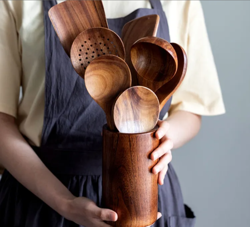 Cucharas de cocina en madera