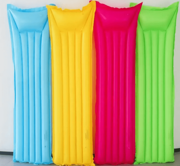 Colchon inflable flotante para piscina